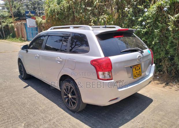 Toyota Corolla Fielder 2014 Silver