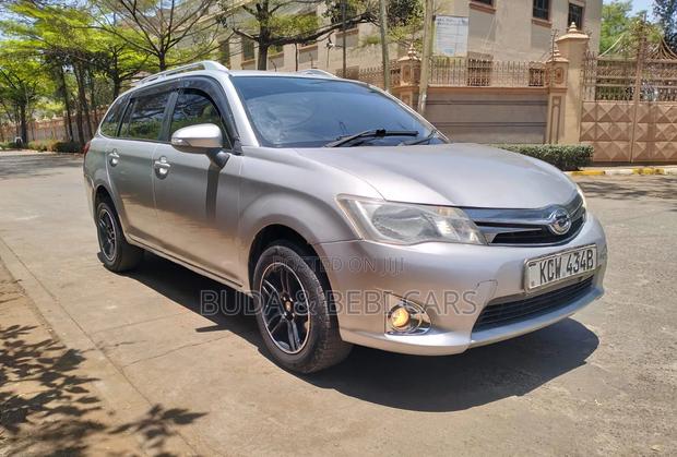 Toyota Corolla Fielder 2014 Silver