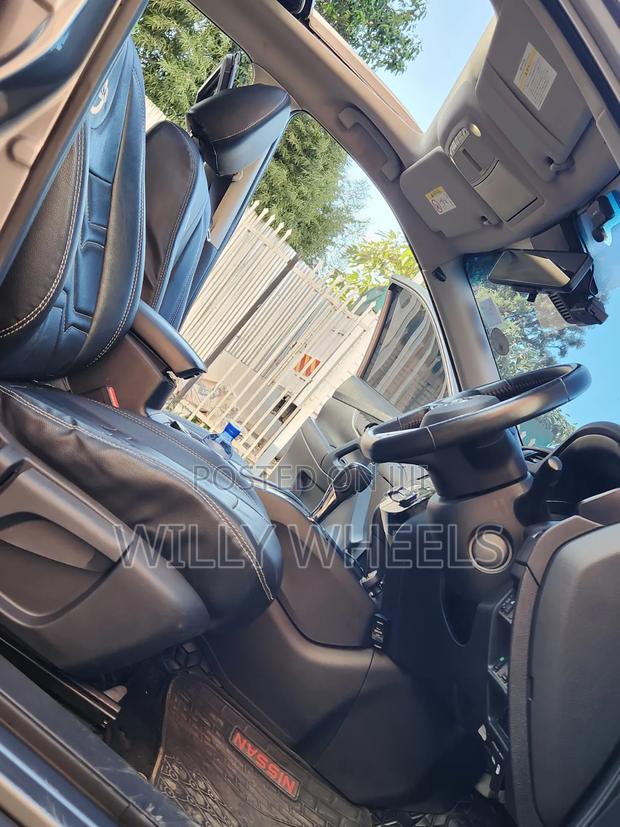 Nissan X-Trail 2.0 Petrol FWD 2014 Beige