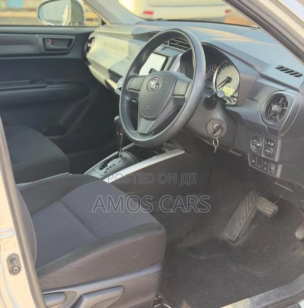 Toyota Corolla Fielder 2019 Silver