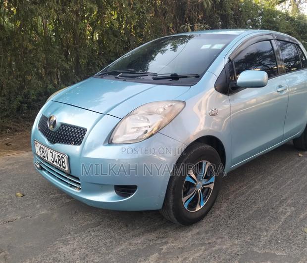 Toyota Vitz 2006 Green