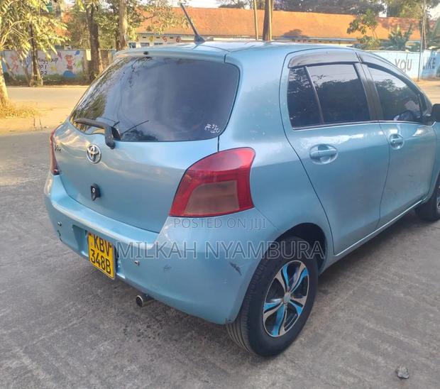 Toyota Vitz 2006 Green
