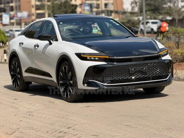 Toyota Crown 2023