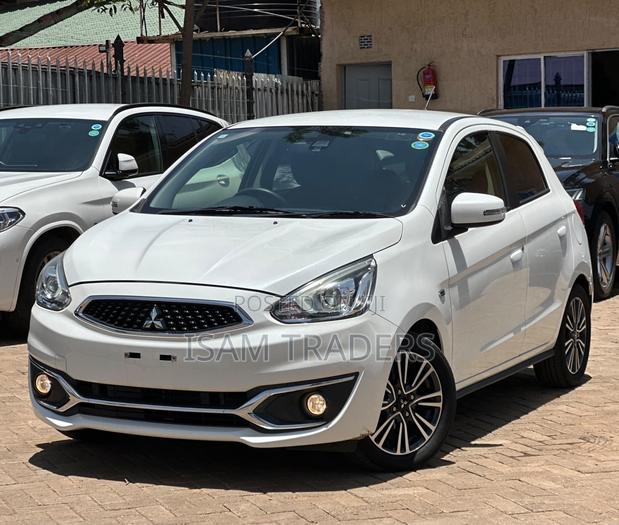 Mitsubishi Mirage SE 2019 Pearl