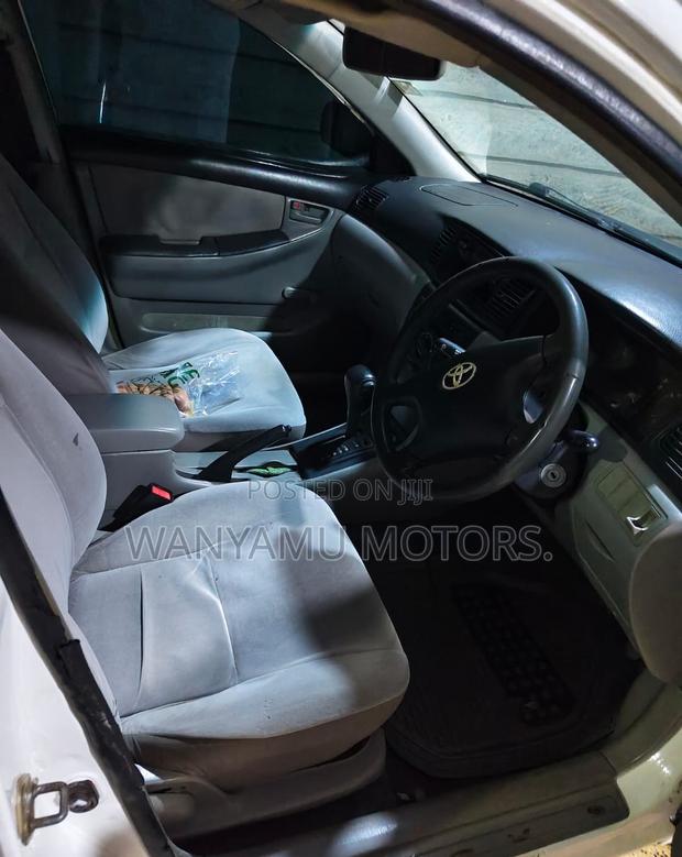 Toyota Corolla 2004 White