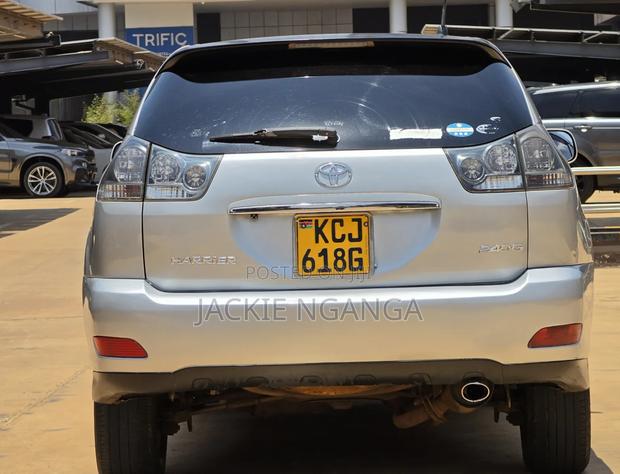 Toyota Harrier 2010 Silver