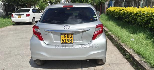 Toyota Vitz 2015 Gray