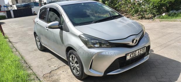 Toyota Vitz 2015 Gray