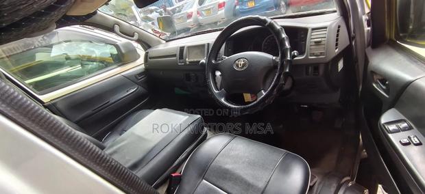 Toyota Corolla Fielder 2017 Red
