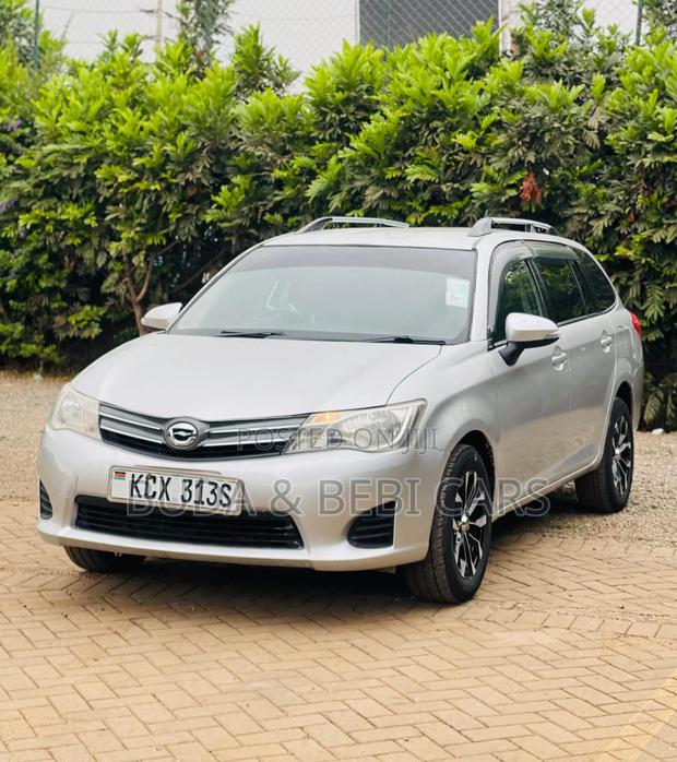 Toyota Corolla Fielder 2012 Silver