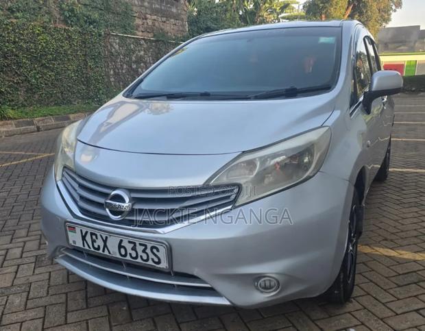 Nissan Note 2012 Silver