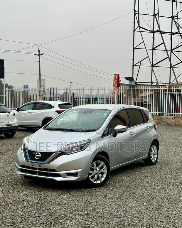 Nissan Note 1.2 Hybrid 2019 Silver