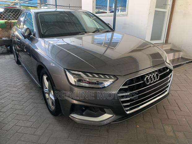 Audi A4 S line Premium 2021 Gray