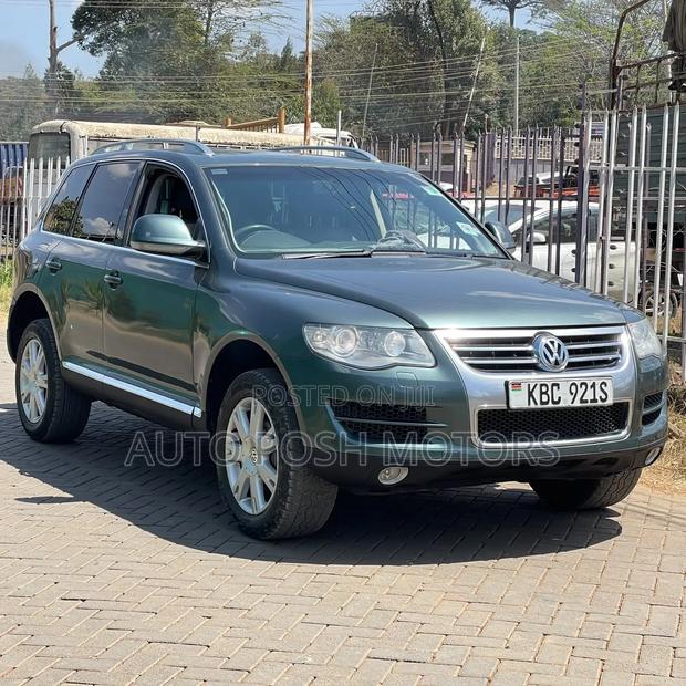 Volkswagen Touareg 2008 Green