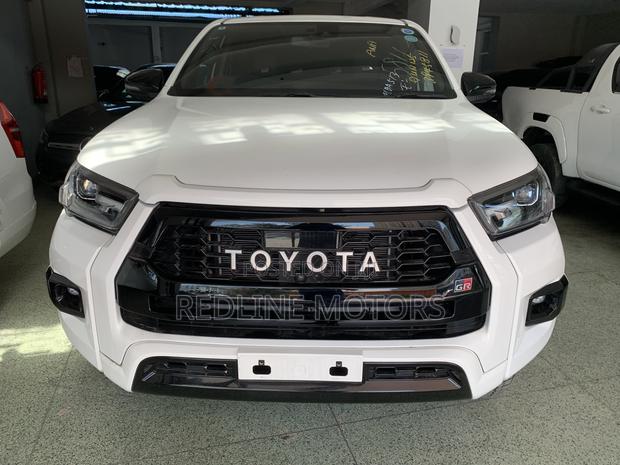 Toyota Hilux Revo Double Cab Deisel 2.4 AWD 2019 White