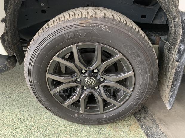 Toyota Hilux Revo Double Cab Deisel 2.4 AWD 2019 White