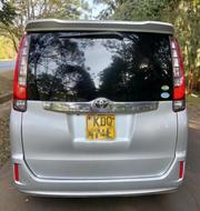 Toyota Noah 2016 Silver for sale