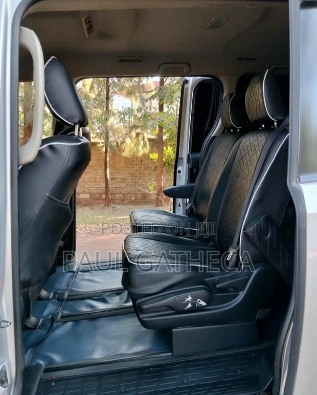 Toyota Noah 2016 Silver
