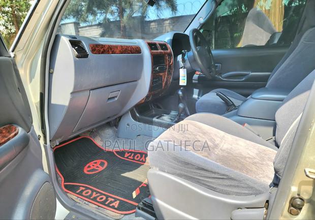 Toyota Land Cruiser Prado 2000 Silver