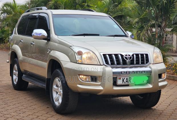 Toyota Land Cruiser Prado 2003 Gold