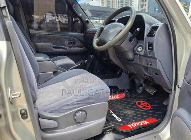 Toyota Land Cruiser Prado 2000 Silver