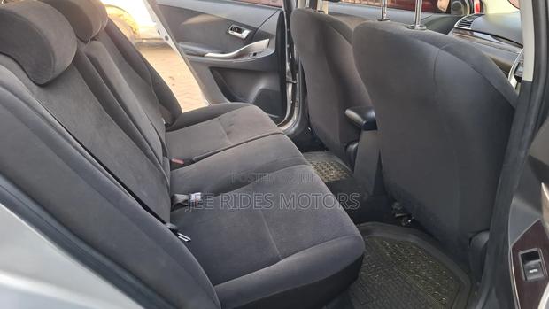 Toyota Premio 1.8 FWD 2017 Silver
