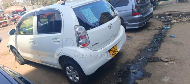 Toyota Passo 2012 White
