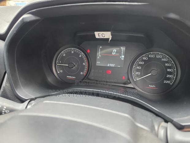 Isuzu D-MAX 2025 Gray