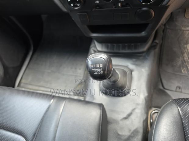 Isuzu D-MAX 2025 Gray