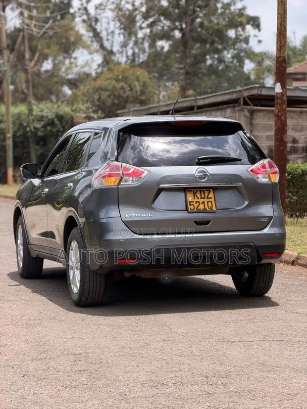 Nissan X-Trail 2015 Gray