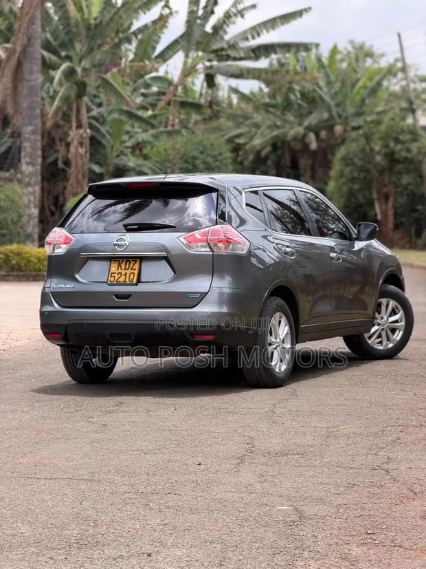 Nissan X-Trail 2015 Gray