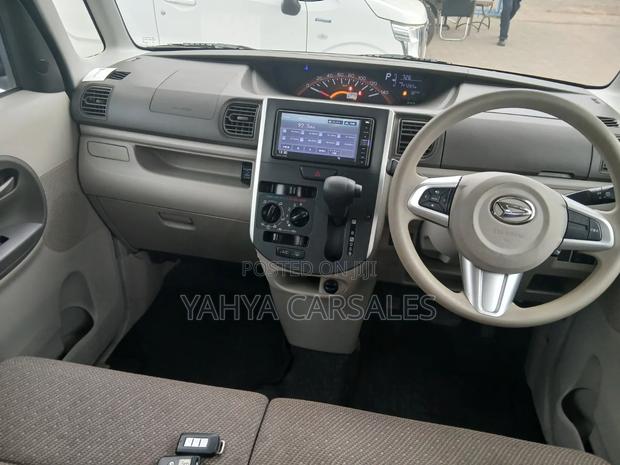 Daihatsu Tanto 2019 Silver
