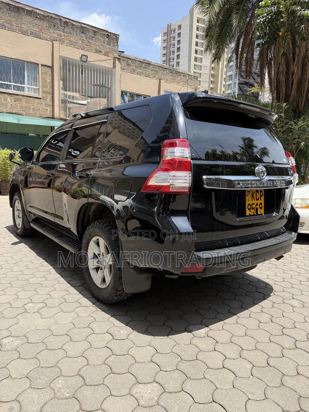 Toyota Land Cruiser Prado 2.8 D-4D 2016 Black
