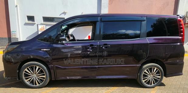 Toyota Noah 2016 Burgundy