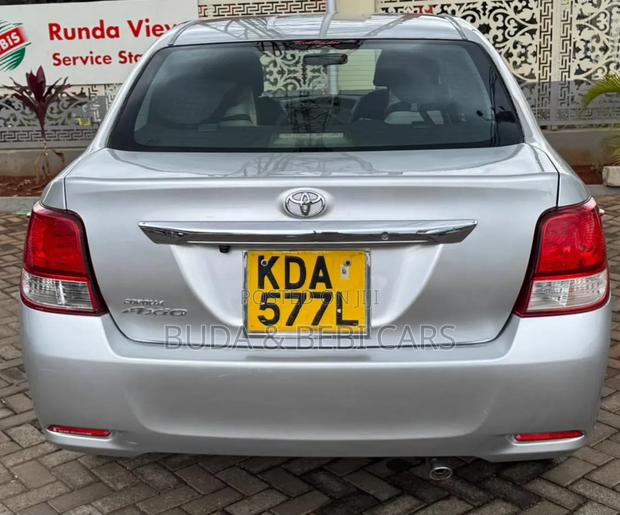 Toyota Axio 1.5 X 2WD 2013 Silver