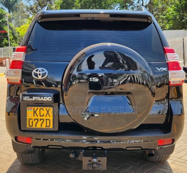 Toyota Land Cruiser Prado 2012 Black