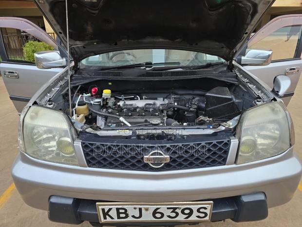Nissan X-Trail 2002 Silver