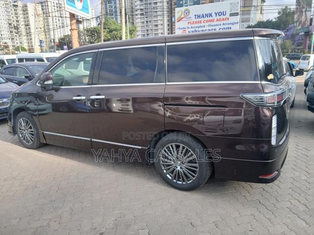 Nissan Elgrand 2019 Brown