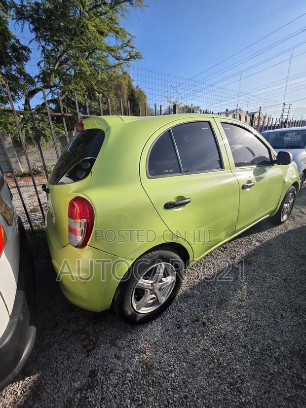 Nissan March 1.2 FWD 2012 Green