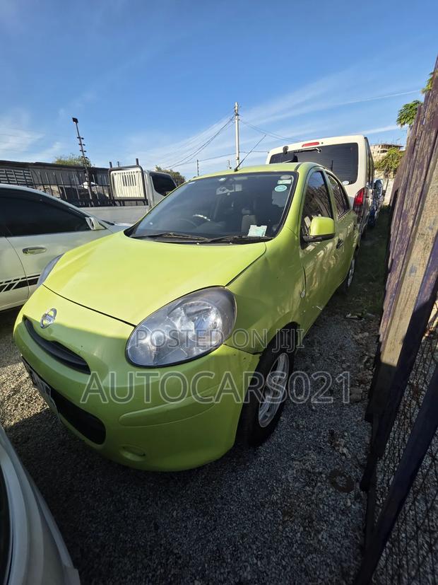 Nissan March 1.2 FWD 2012 Green