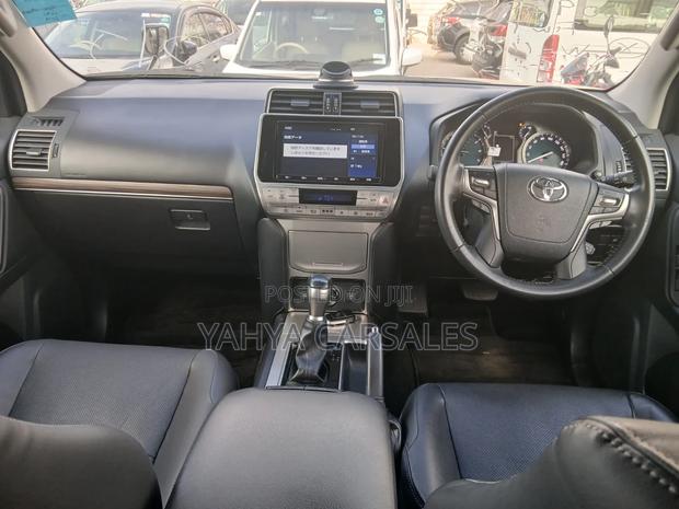 Toyota Land Cruiser Prado 2019 Black