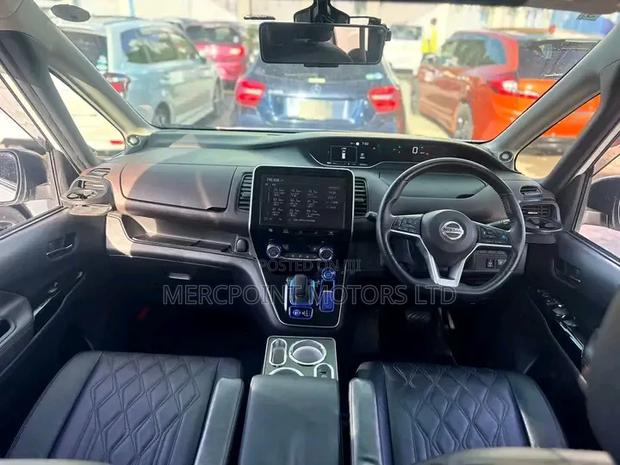 Nissan Serena 2019 Pearl