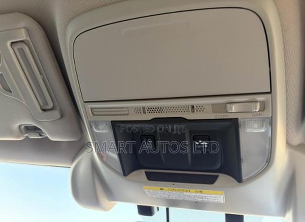 Subaru Forester 2019 Silver