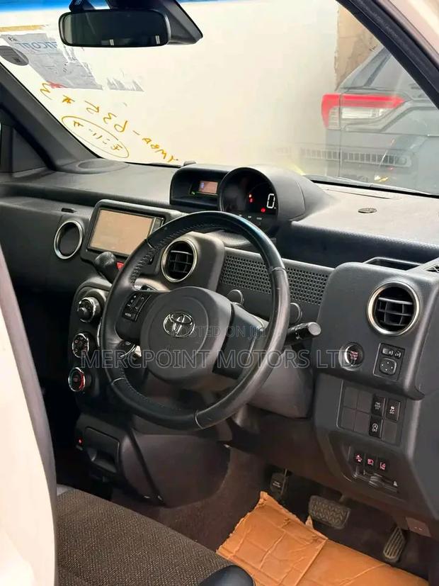 Toyota Spade 1.5 2019 Pearl
