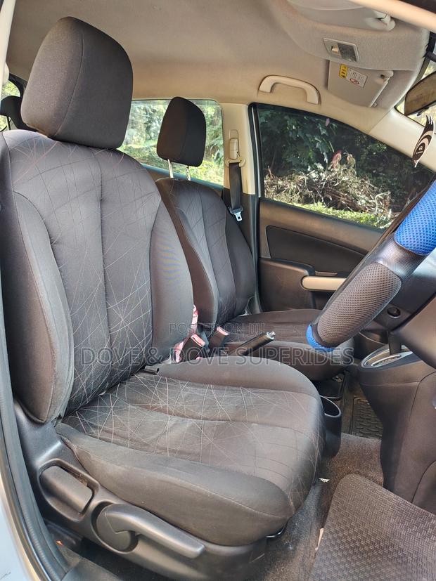Mazda Demio 2012 Silver