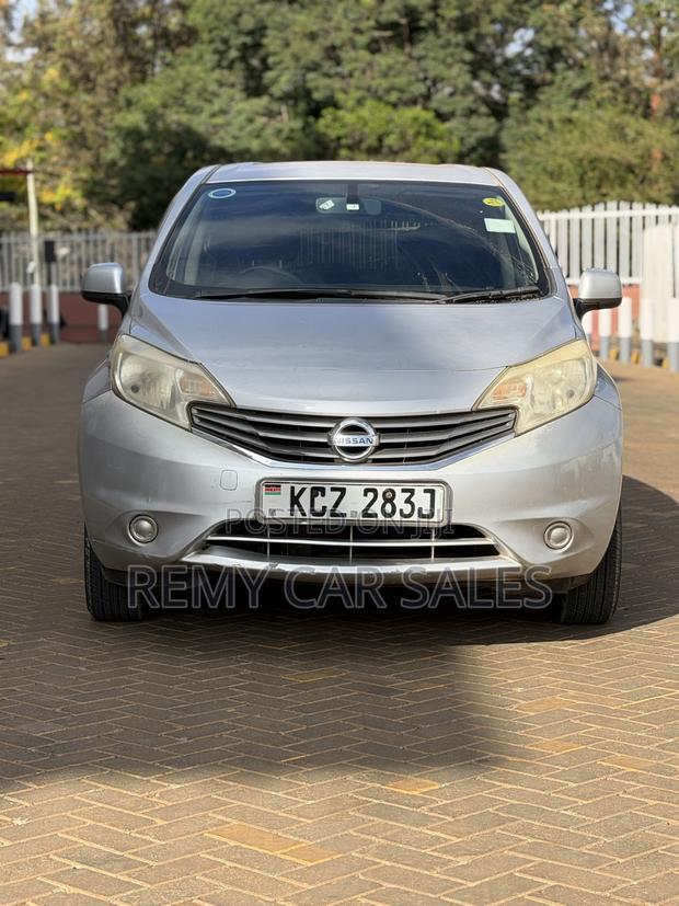 Nissan Note 2012 Silver