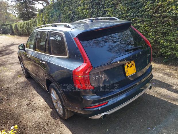 Volvo XC90 T5 R-Design 5P AWD 2018 Blue