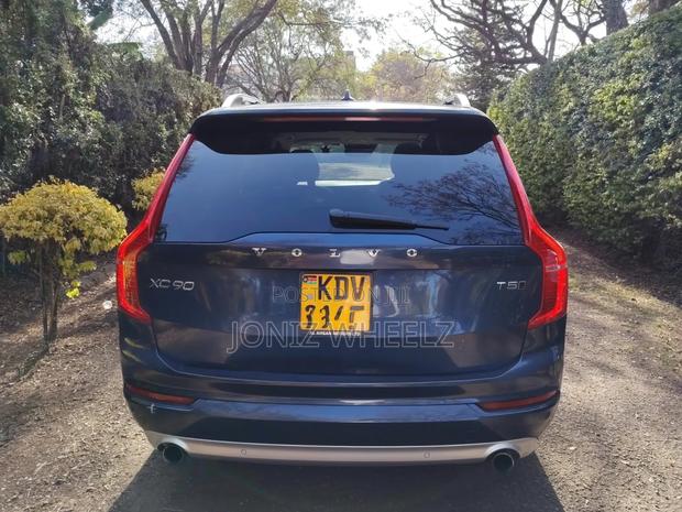 Volvo XC90 T5 R-Design 5P AWD 2018 Blue