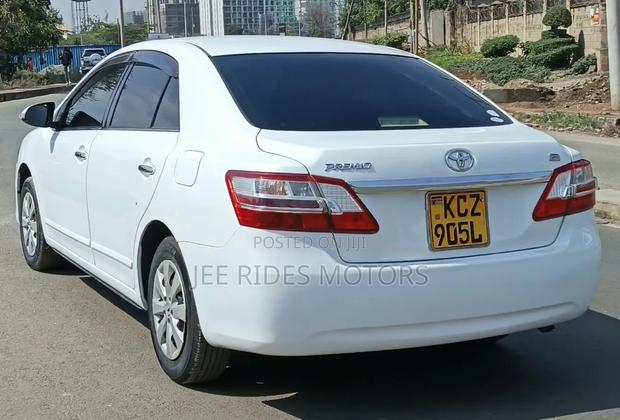 Toyota Premio 2014 Off white