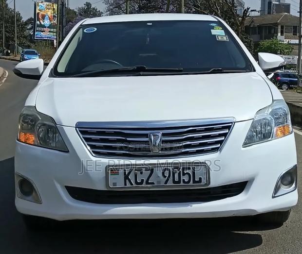 Toyota Premio 2014 Off white